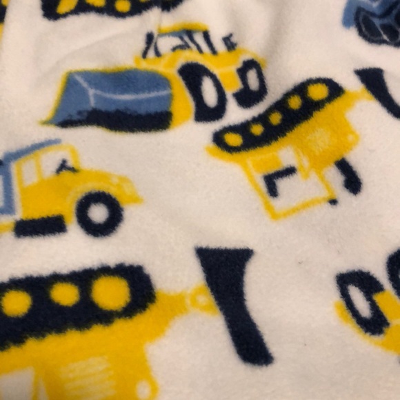 ✨3 x $20 ✨ 3 fleece pj pants 2T & 3T - Picture 3 of 4